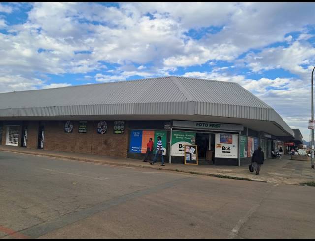 900M² RETAIL FOR SALE IN BRITS CENTRAL